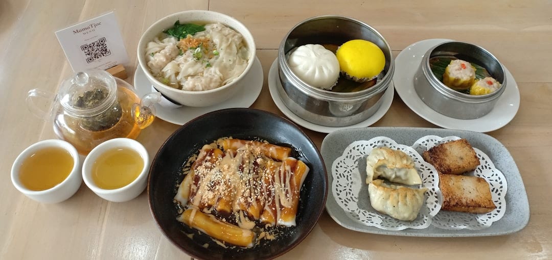 Traditional Hong Kong dim sum in bamboo steamers at a local restaurant
